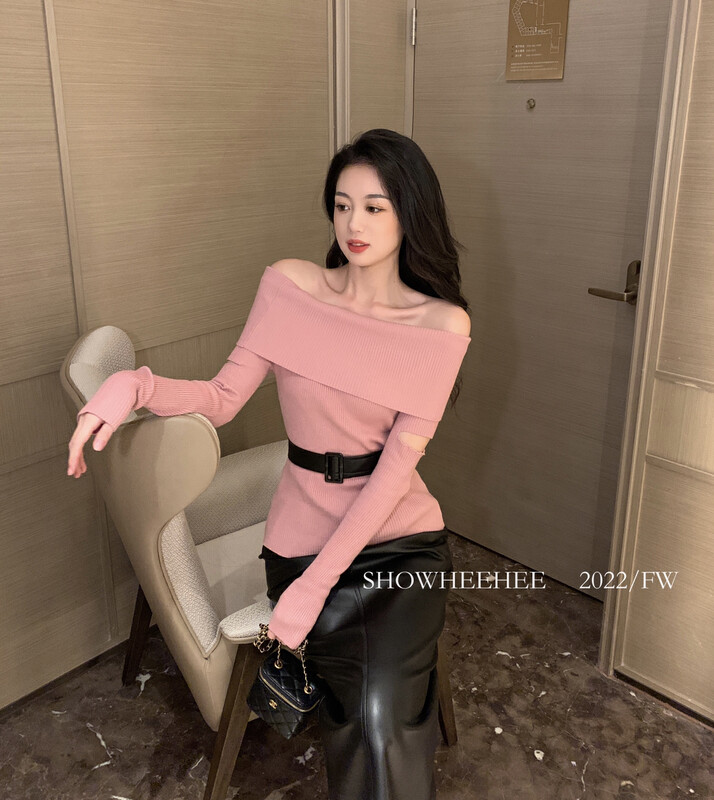 [Show Xixi] Hong Kong style high-end sense of pure desire to leak collarbone one-shoulder knitted sweater 1005# JHY