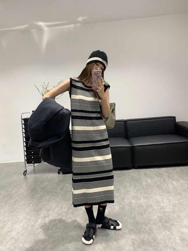 【VANESSA】Xiaoxiang irregular striped wide shoulder shift dress 8022# OZQ