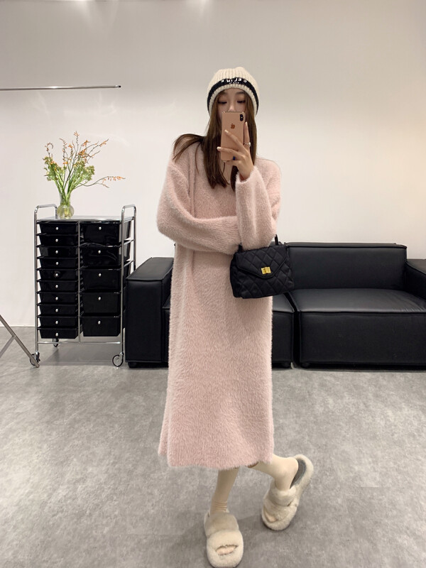 【VANESSA】Korean style fluffy small v-neck straight warm sweater 8071# OZQ