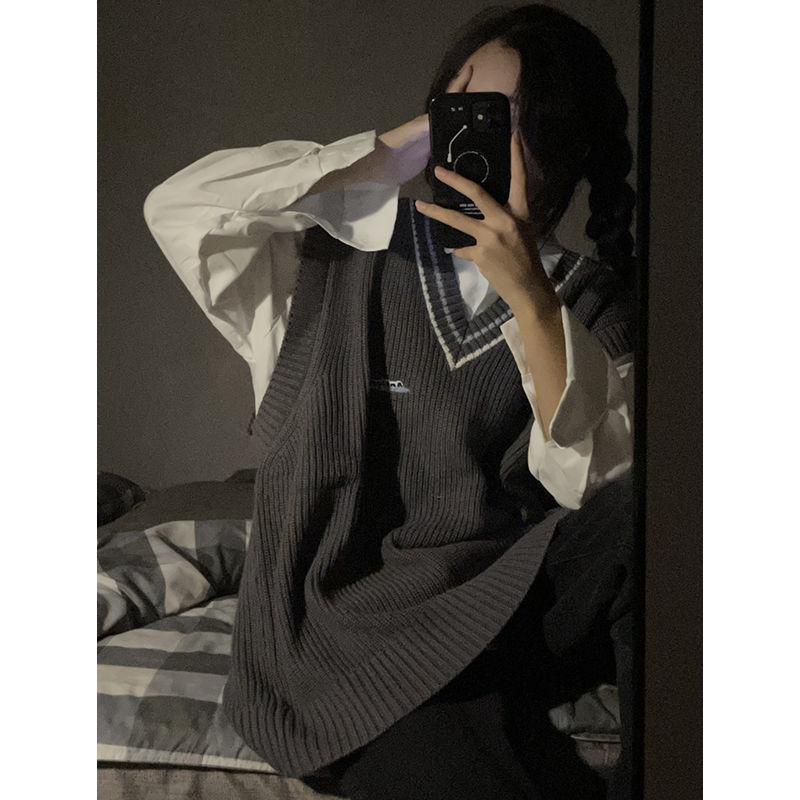 Two-piece suit/single piece 2022 spring and autumn new Korean version long-sleeved shirt retro V-neck knitted sweater vest vest