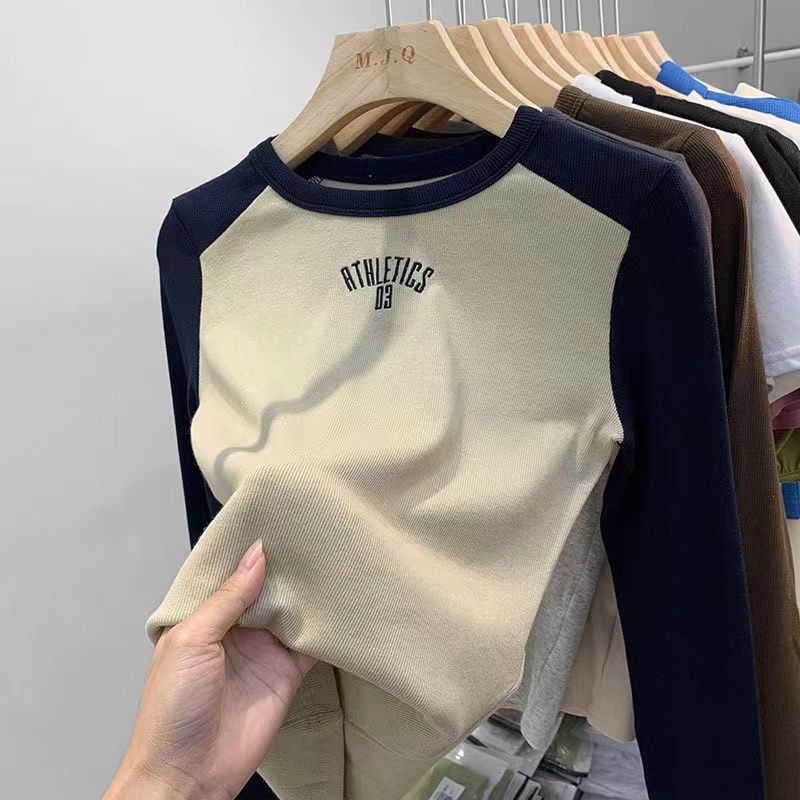 Autumn American retro contrast color long-sleeved t-shirt women's letter embroidery design sense niche short bottoming shirt top trend