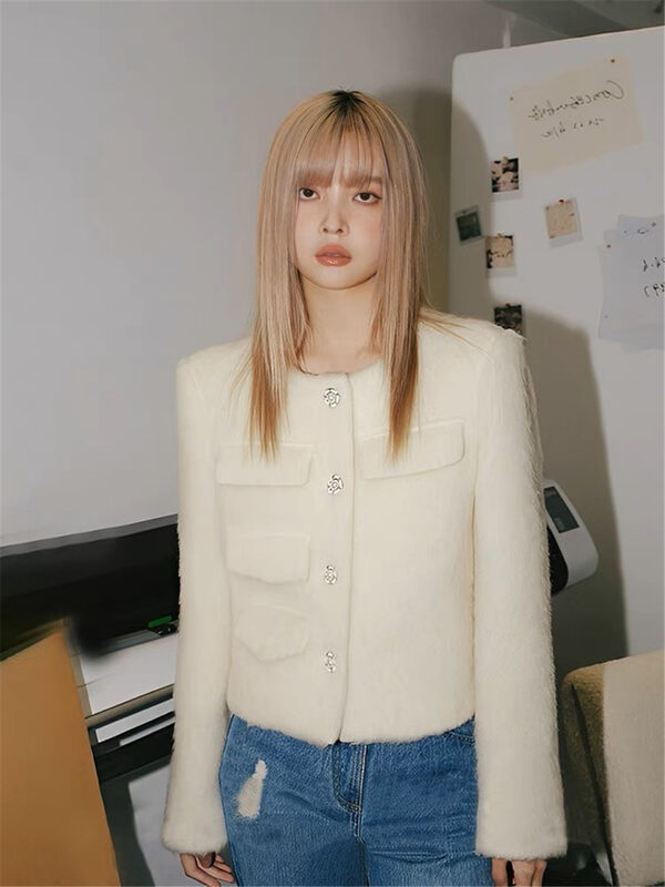 [LINNA] Round neck single-breasted temperament sweater (without brooch) 124837# JJ