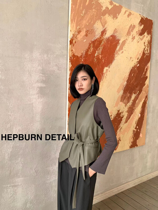 [HEPBURN Hepburn] Advanced Leather Vest with Belt 5203