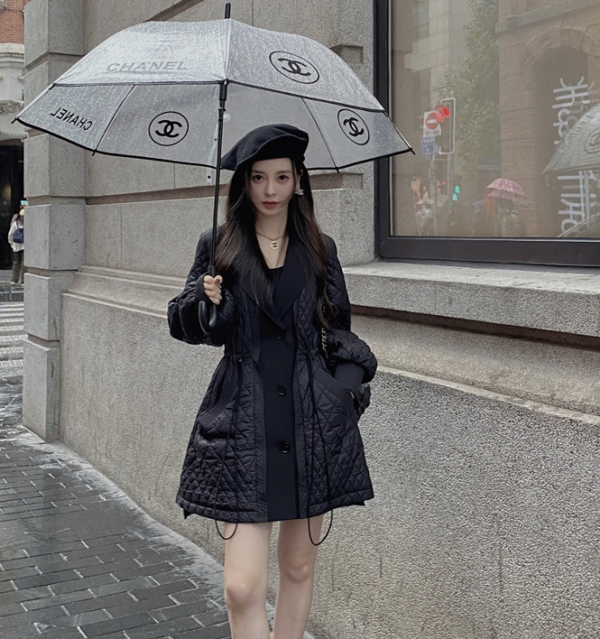 [Ouzhengsha] Black waist stitching rhombus suit collar warm padded jacket 19520# JJ