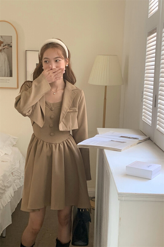 [Timely Rain] French Xiaoxiangfeng chaebol daughter short suit jacket + sling slim suit W1279# WPL