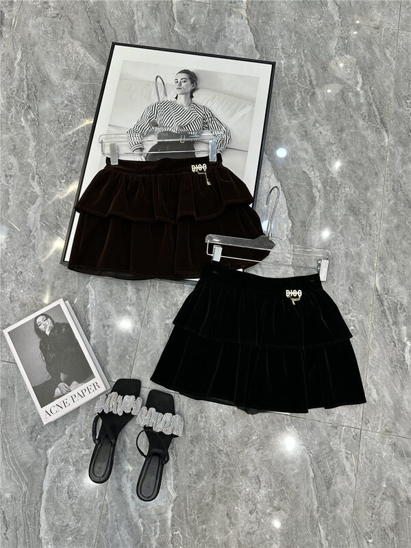 【LINNA】High-quality velvet puffy skirt (without pin) 90154# JJ
