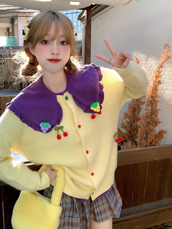 [Timely rain] Korean style ins retro sweet design sense of cherry loose all-match thin and warm sweater (excluding shawl + cherry not removable) 20598# WPL