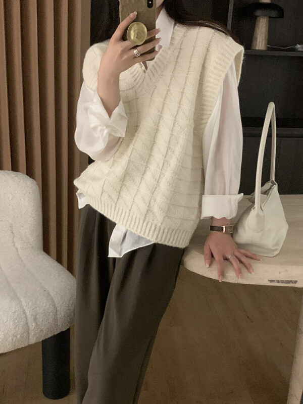 [ON LINE] 100% wool niche design v-neck plaid pullover vest with 100 wool PA529