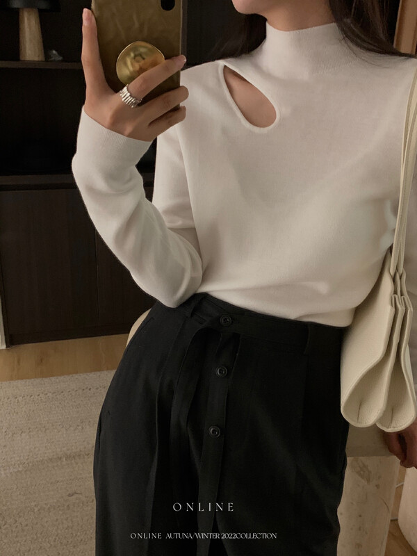 【ON LINE】Carefully exposed collarbone comfortable and soft half turtleneck sweater (including 10 wool) 33261