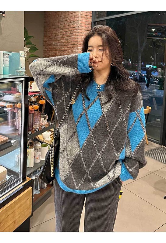 [Yi Kaoru] Design sense of niche contrasting color rhombus soft waxy warm sweater 0530# HYY