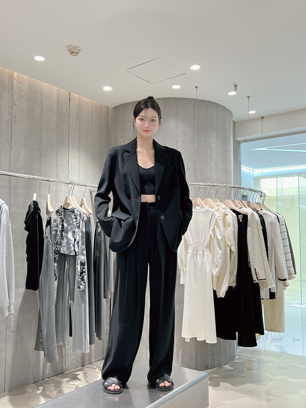New in autumn! [DS] high-quality shoulder pad suit + high waist straight cuff suit 64237D# JHY