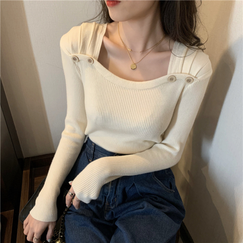 Real shooting real price Korean version of fashion temperament square collar be careful machine leakage collarbone slim long-sleeved knitted sweater with bottoming