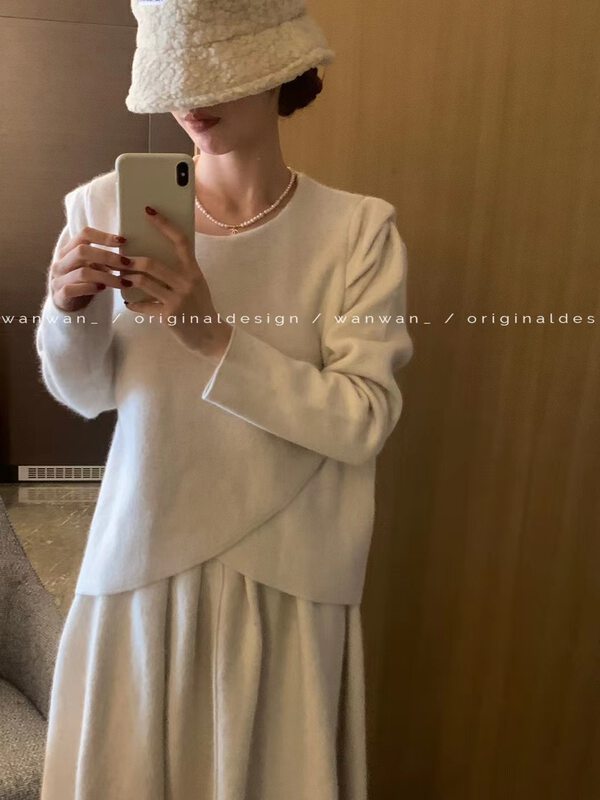 【WANWAN】Textured Puff Sleeve Round Neck Short Warm Sweater 2085# HBX