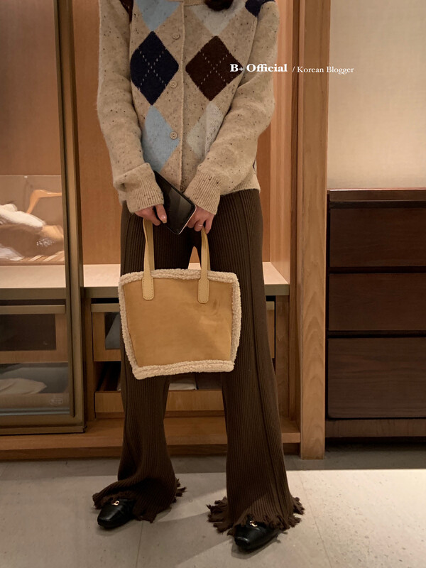 【B Plus】Korean style simple all-match tassel rotten edge design slim knitted casual pants 22-8601-2