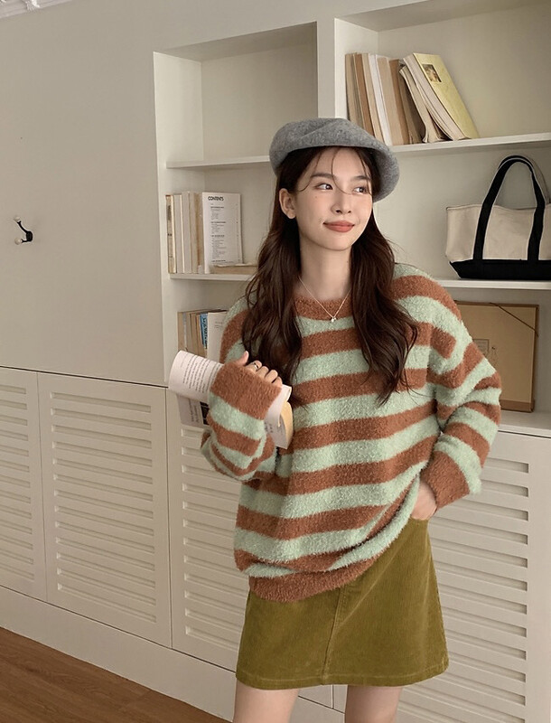 Original price 98.99! [Timely Rain] Korean style ins retro design corduroy high waist thin skirt 10789# WPL