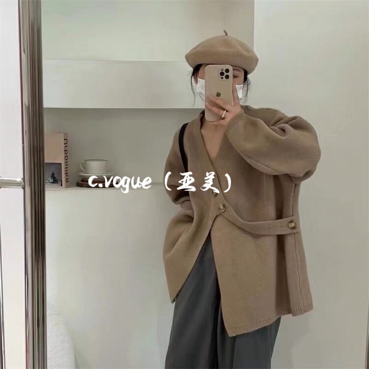 【C.VOGUE】 Lazy loose irregular v-neck slanted buckle warm sweater 9930# PCZ