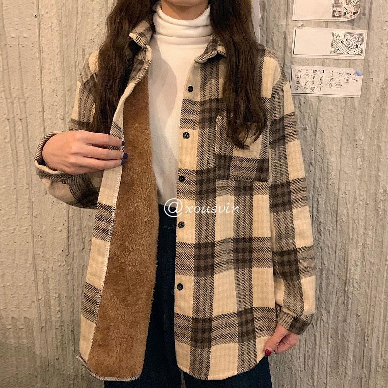 Autumn and winter plus velvet thick plaid shirt female retro Hong Kong flavor chic loose woolen coat casual shirt top winter