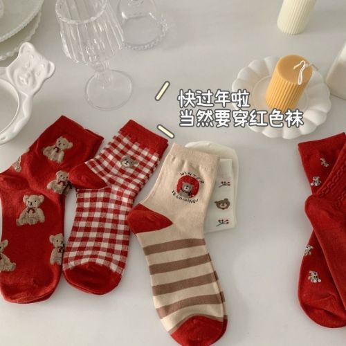 New Year New Socks Welcome New Year natal red bear socks mid-tube socks cartoon cotton socks sports socks