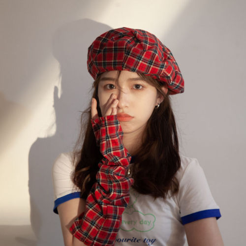 Mojiaoting red plaid beret female Xia Datouwei net red cloud cap pure desire wind ins jellyfish cap sleeve cover