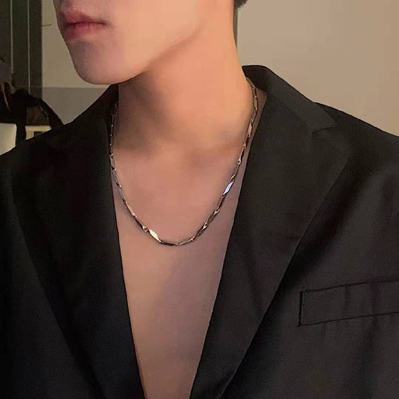 Necklace Men's Trendy Men's Personality Simple Titanium Steel Non-fading Hip Hop Lengthened Handsome Decorative Chain Rhombus Clavicle Chain