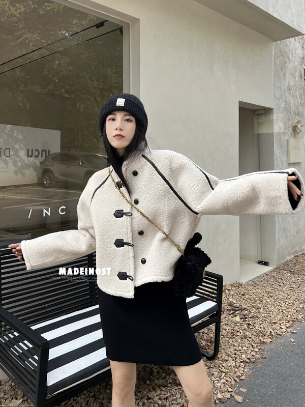 [Osha MADEINOST] winter new retro stand-up collar fur short coat 87380