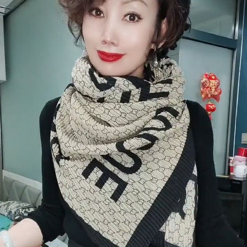 Crumpled scarf women's cotton and linen scarf big letters women's Korean style fashion foreign style shawl folds warm neck scarf