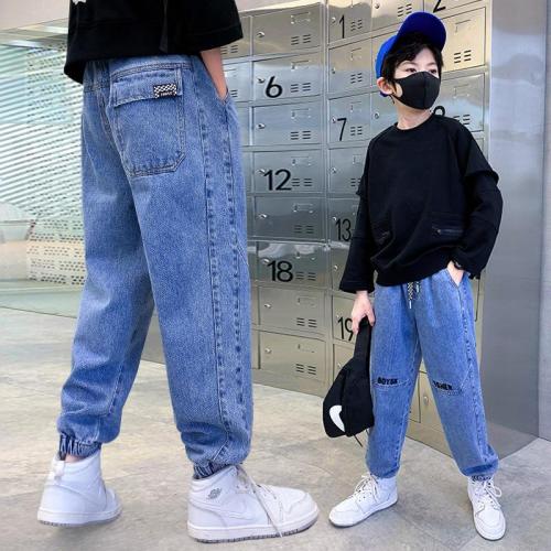 Boys' jeans 2022 spring and autumn new handsome and fashionable medium and big boys autumn and winter plus velvet loose casual trousers
