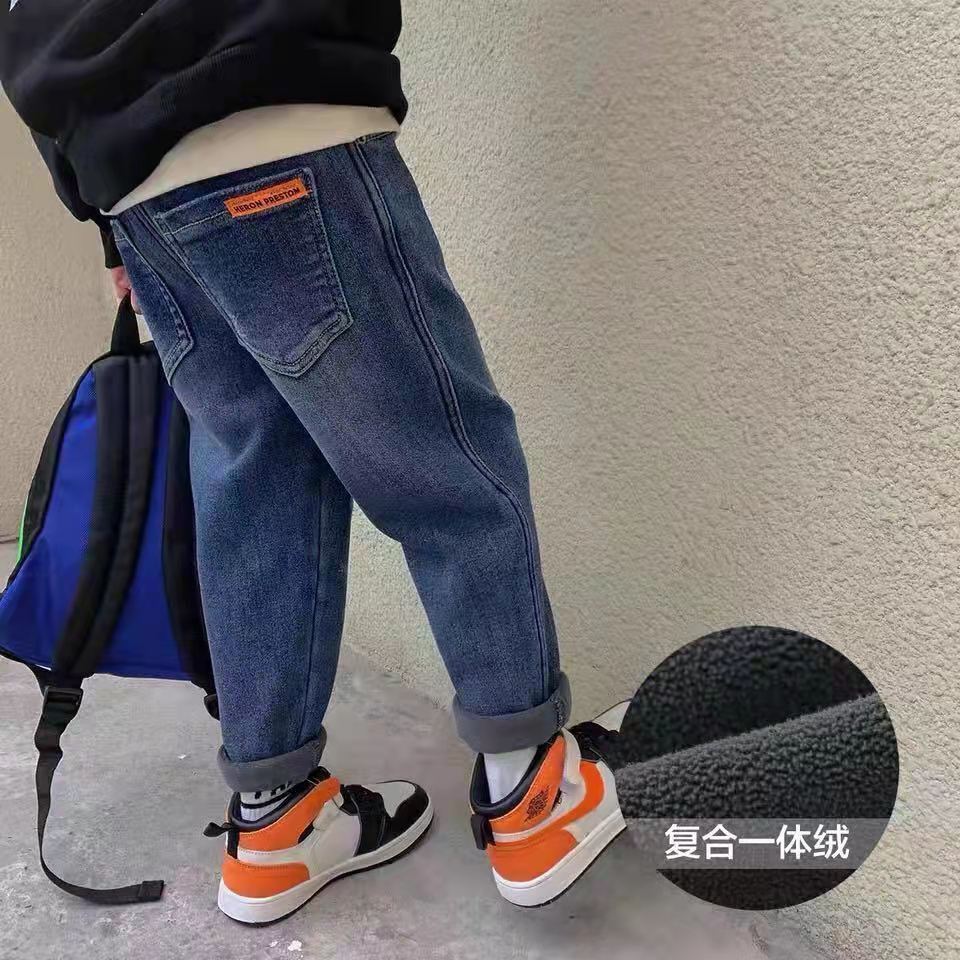 Children's fleece jeans autumn and winter style 2022 new boys' casual foreign style Korean version of the big children's loose trousers trend