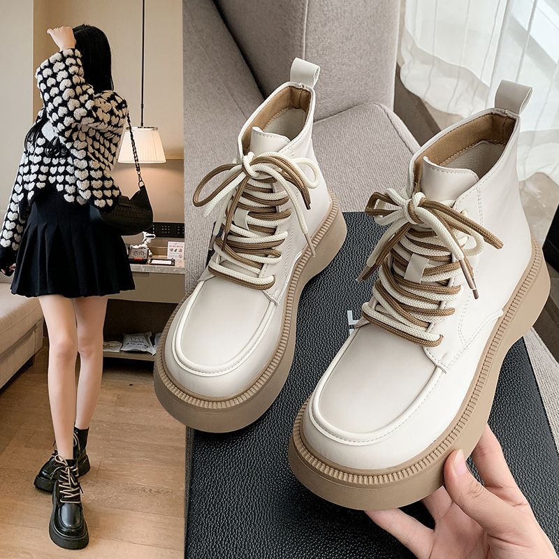 2022 autumn new niche original gentle wind Martin boots women's British all-match round toe thick bottom short boots ins