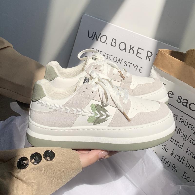 Small white shoes women's new all-match casual big-toe shoes wear-resistant ulzzang niche design original flat shoes
