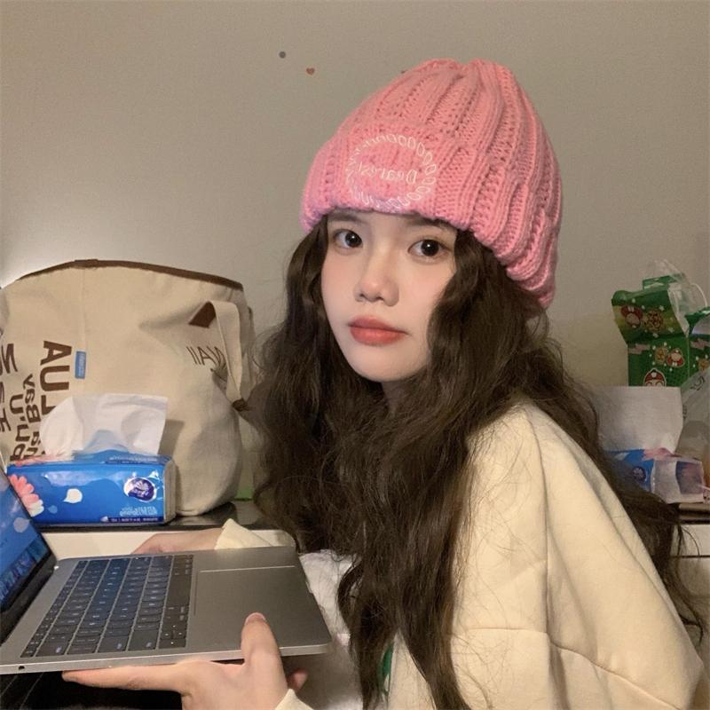 Pink hat women's autumn and winter Korean version of the all-match woolen hat trendy Korean big head around the face small pointed knitted hat cold hat