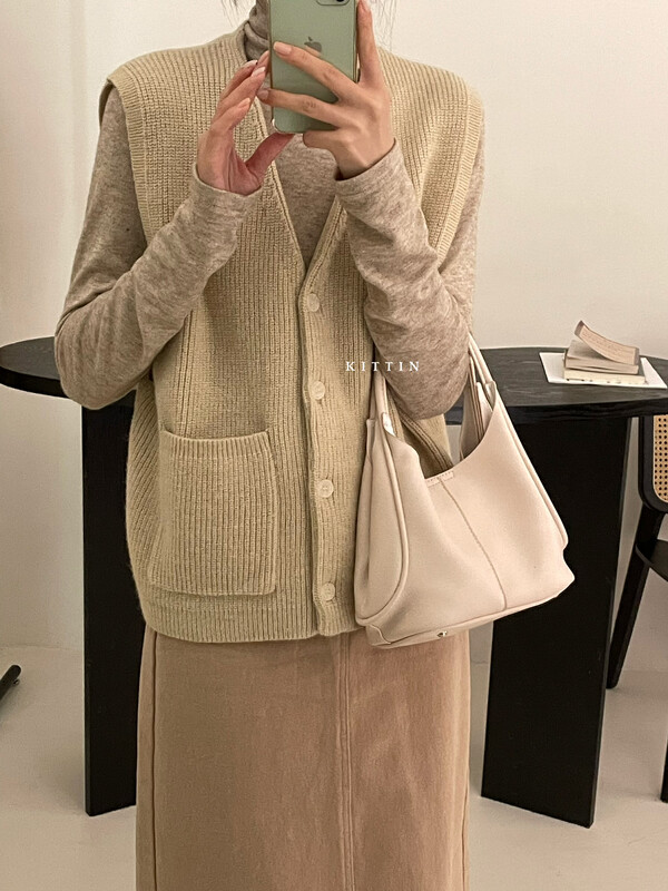 [KITTIN] Korean version of all-match knitted vest 1699