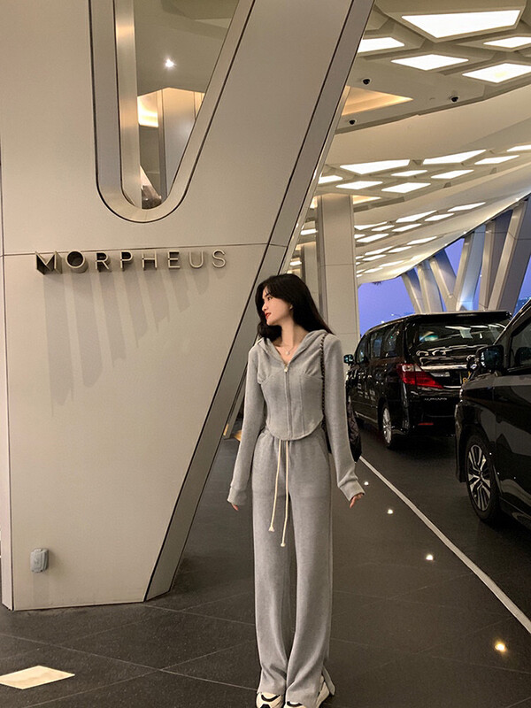 [WGWE] Fish bone sports short stand-up collar sweater + high-end fashion and lively age-reducing suit 2948# FHX