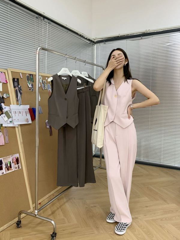 Original price 100.39! [ONIVINTAGE Ouni] loose draped minimalist trousers OD216P2861# ZXL