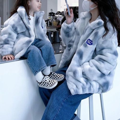 Boys and girls fur coat winter foreign style baby fur clothes 2022 new plush fleece thickened children's autumn and winter clothes