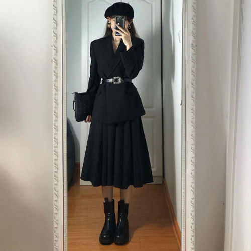 Suit suit women 2022 new high-end outerwear celebrity Hepburn style high-end autumn and winter casual Hong Kong style small suit