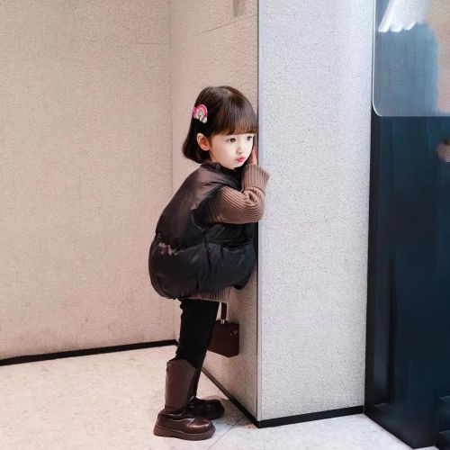 Girls' down cotton vest winter clothes 2023 new foreign style boy's baby bread clothing children's thickened vest outerwear