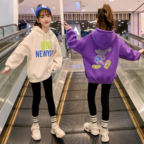 Girls' sweater spring and autumn style 2022 new big children's fashionable western style autumn clothes girls hooded tops children's hot style trend
