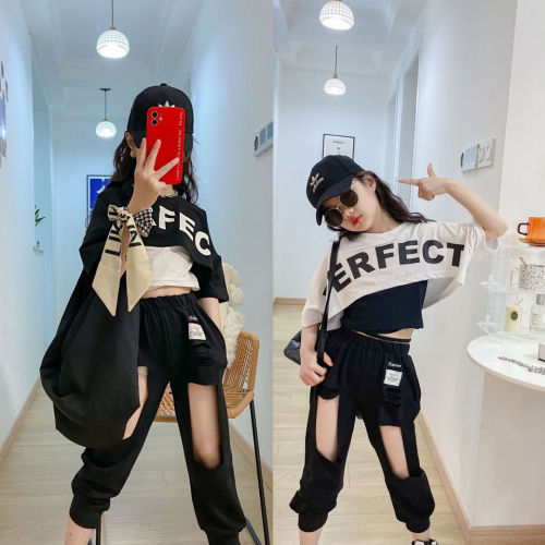 Girls' three-piece suit Korean version of summer clothes new middle and big children's letters short jacket ripped pants catwalk suit