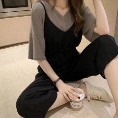 Plus-size fat mm spring and summer new women's clothing that looks thin and covers the flesh Bib pants two-piece suit can be salty or sweet