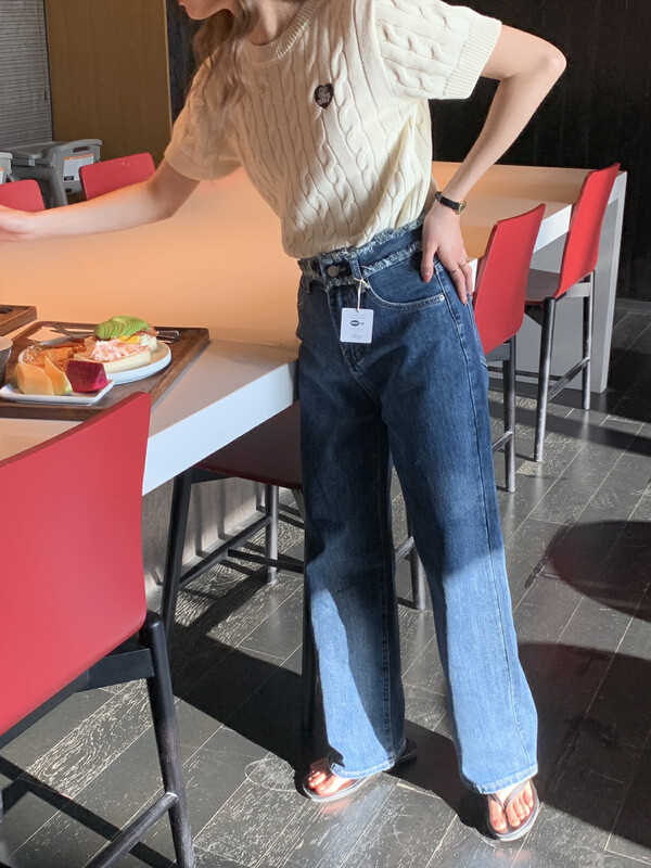 2023 early spring new! [MEET ME] Raw edge design leg fine jeans 61605# L