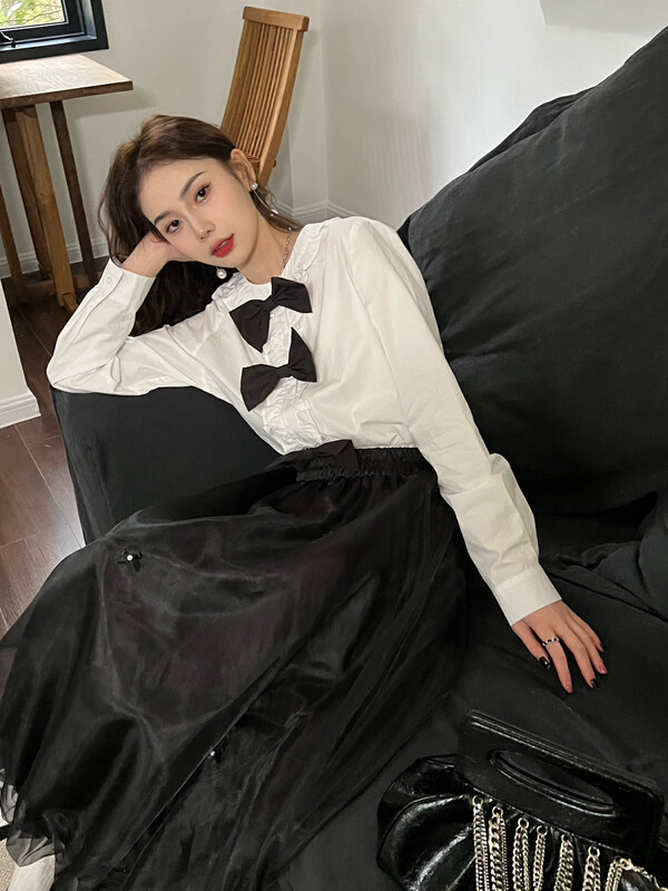 【FEI MAO】Korean version of age-reducing girly Japanese salt style sweet lace bow shirt (with detachable bow) Z-9054