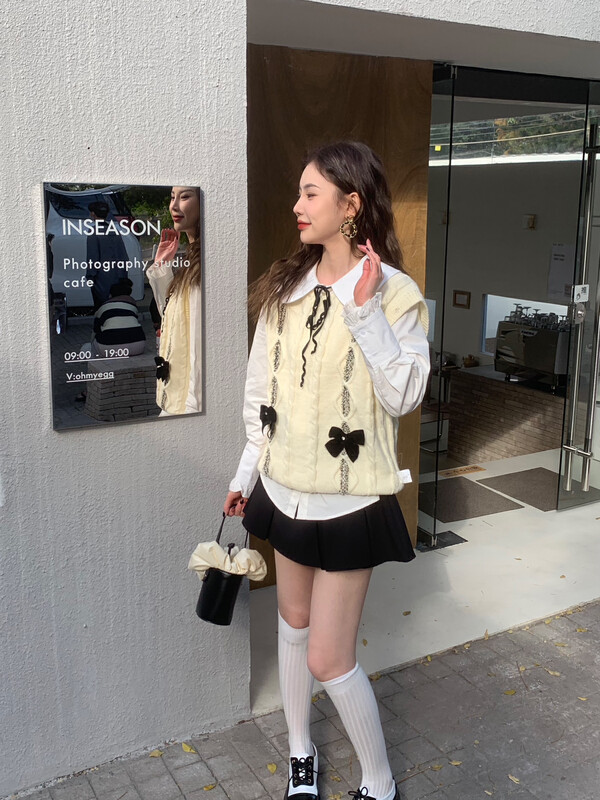 【FEI MAO】Korean niche design girl vest with bowknot for outer wear and layered sweet vest (bowknot accessories are not detachable) Z-15050# LSL