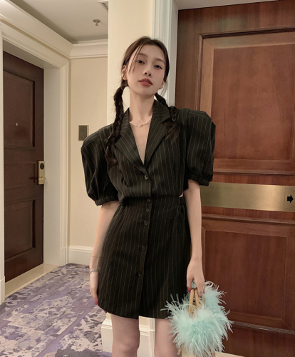Real shot real price French niche design sense of small fragrance style black striped waist suit dress