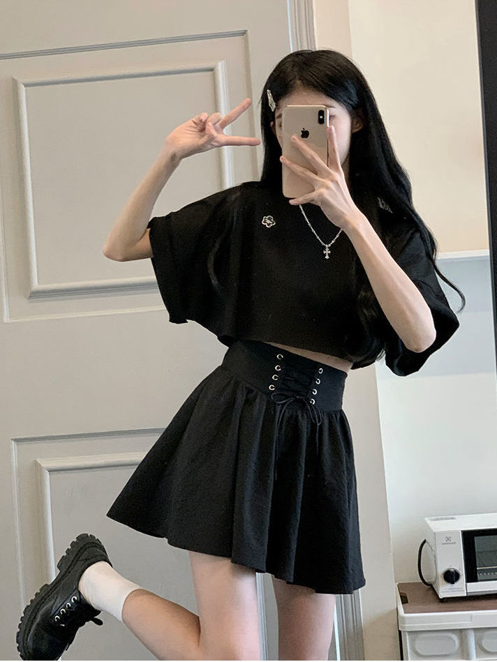 Matsumoto Sangsang summer niche temperament unique waist 2.0 design sense stitching waist drawstring skirt + black T