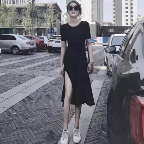 New short-sleeved black open-ended long skirt in summer