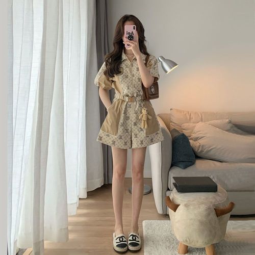 Jumpsuit women's summer 2022 new small fashion casual high-level slim jumpsuit shorts waist