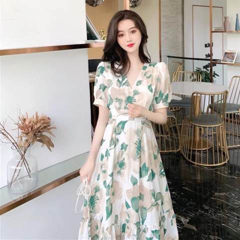 In the summer of 2023, the new Hepburn style can be salty and sweet, long skirt, ankle fairy, sweet floral dress for women