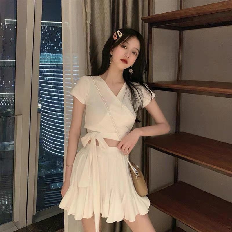 2022 Korean swimsuit women's hot spring super fairy straps gather sexy belly-covering slim skirt split girl swimsuit