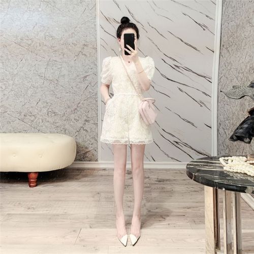 White wide-leg jumpsuit female small person looks thin 2023 new lace slim short high waist shorts summer